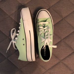 Size 8.5 Women’s platform Converse shoes